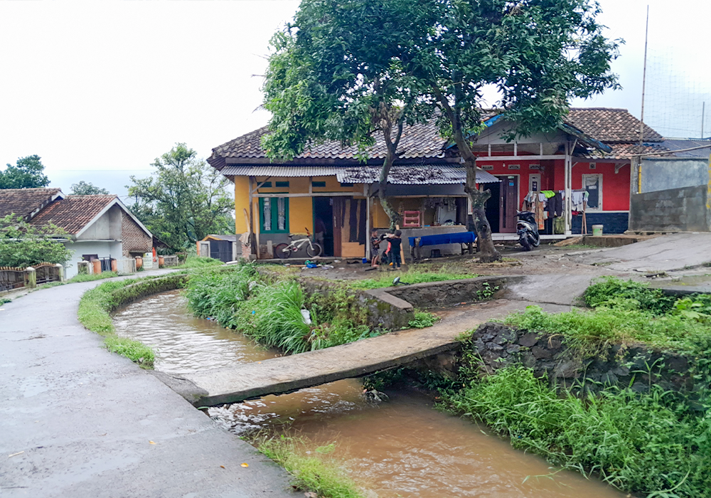 RUMAH DI KOTA BANDUNG - NPL321-1 - foto 2